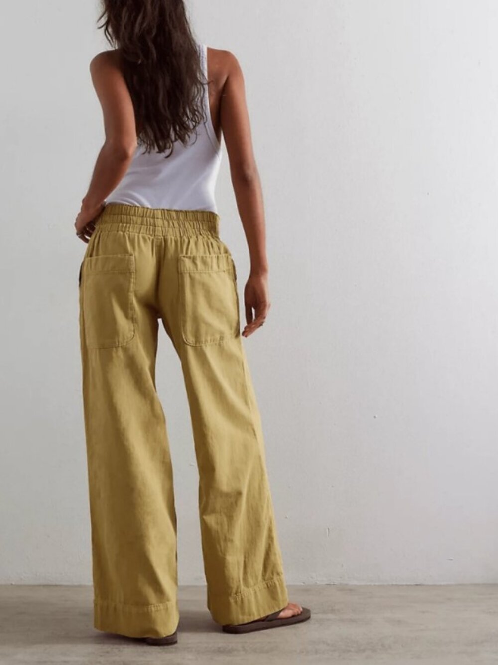 Women's Baggy, Loose-Fitting Denim Pants With And Relaxed Style